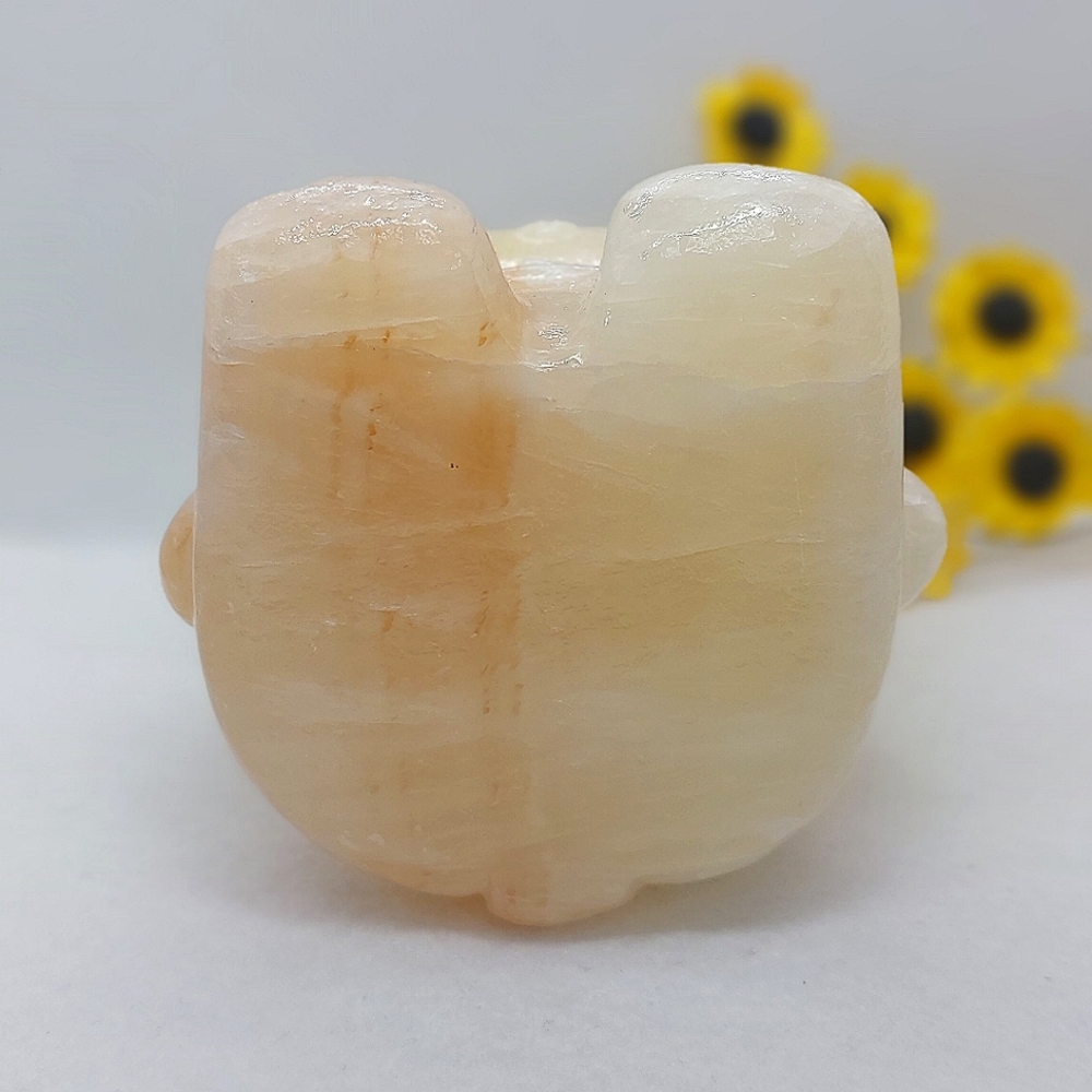 ♡Hello Kitty Honey Calcite 💛 Carving - Picture 6 of 7